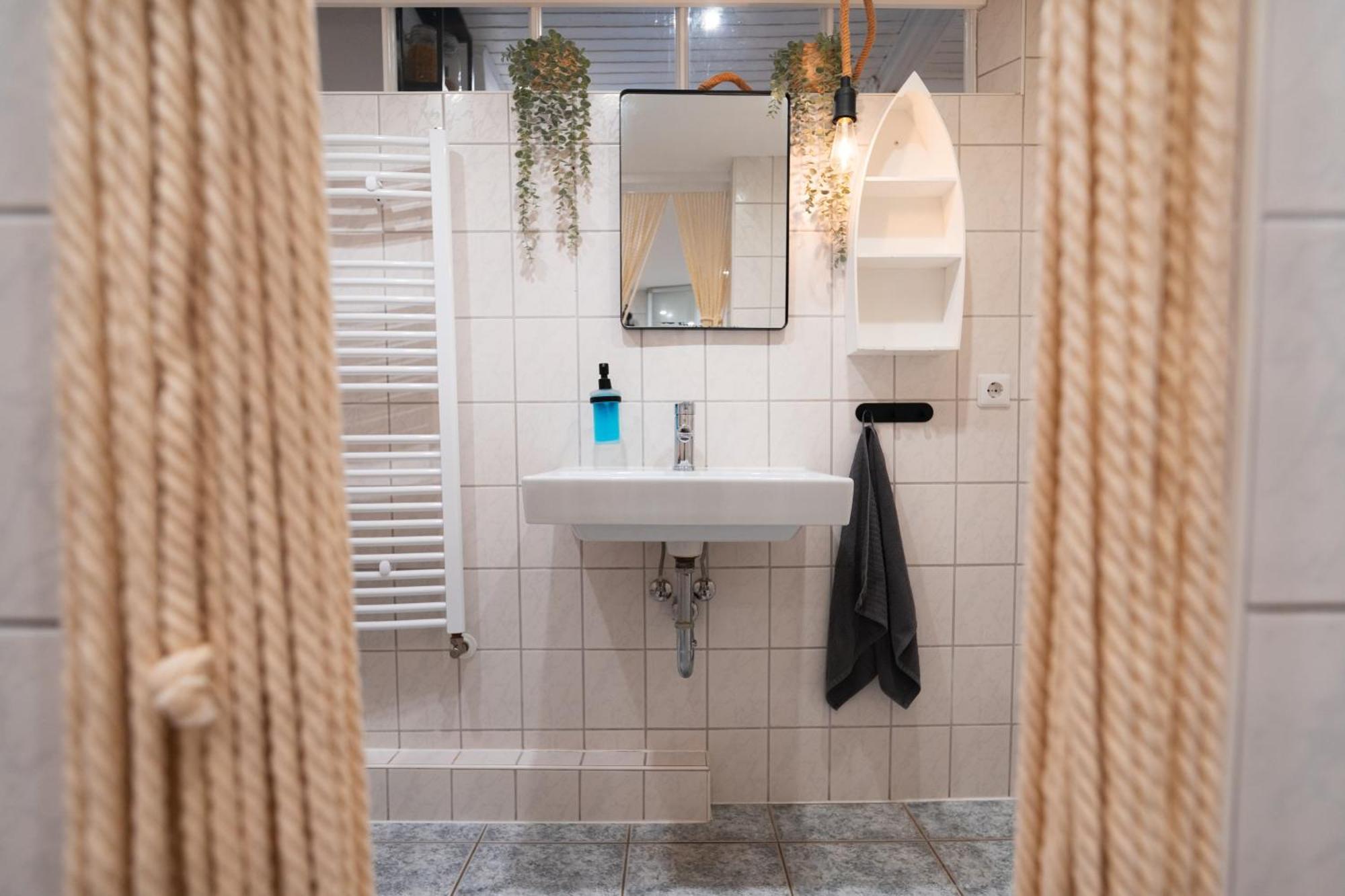 Adventure Apartment - Hochebene, Terrasse & Top Lage Бремерхафен Экстерьер фото